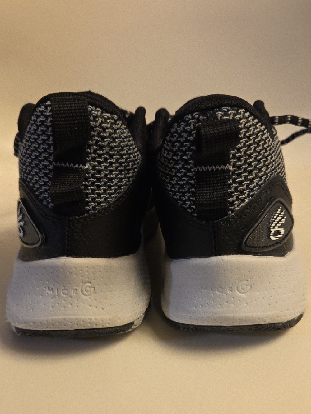 Kids Under Armour Kids Black & Gray High-Top Sneakers - Picture 7 of 17